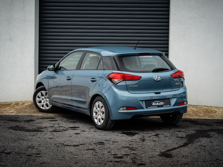 2018 Hyundai i20 - image 8