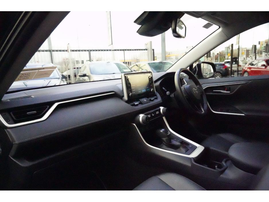 2022 Toyota Rav4 - image 25