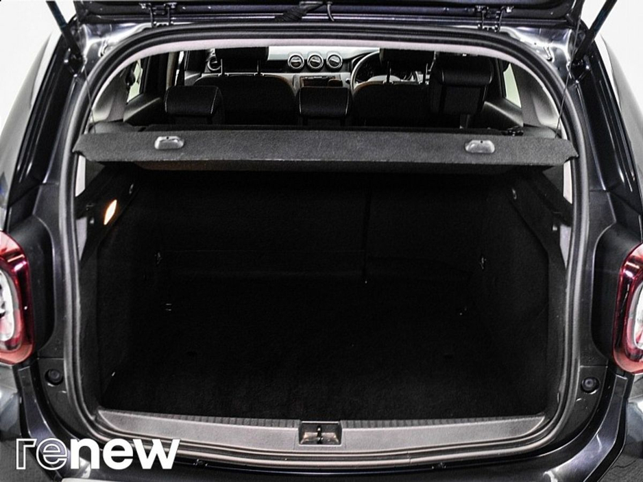 2019 Dacia Duster - image 12