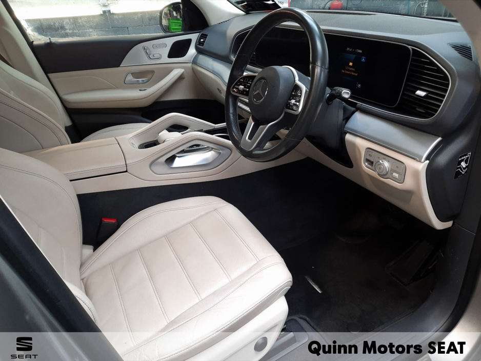 2020 Mercedes-Benz GL Class - image 10