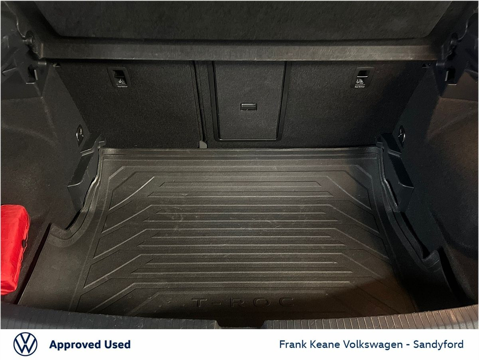2023 Volkswagen T-Roc *Life 1.0 TSI 110HP @Frank Keane Volkswagen South Dublin €27,895