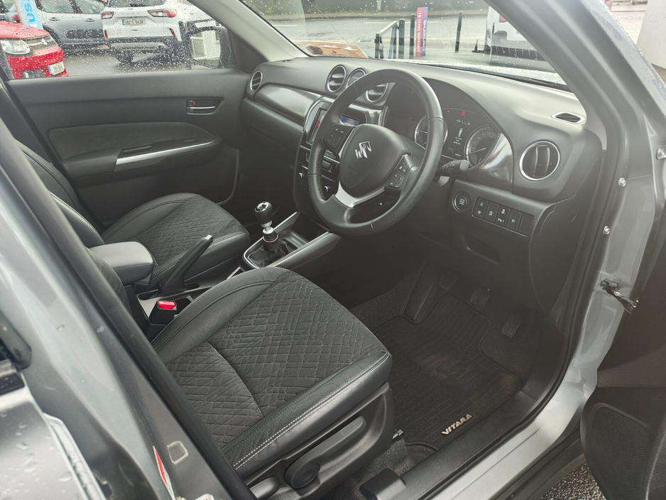2024 Suzuki Vitara 1.4 Hybrid SZ5 MT €26,950