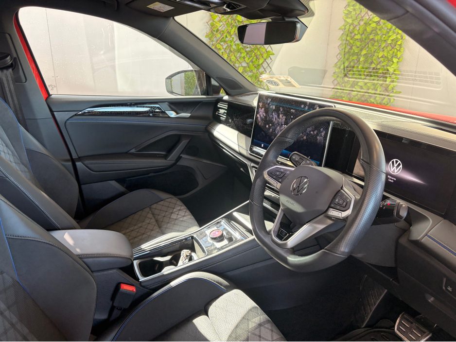 2024 Volkswagen Tiguan - image 7