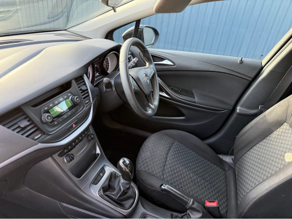 2017 Opel Astra SPORT - 1.4L PETROL - MANUAL - 12M WARRANTY - CAR: €9,950