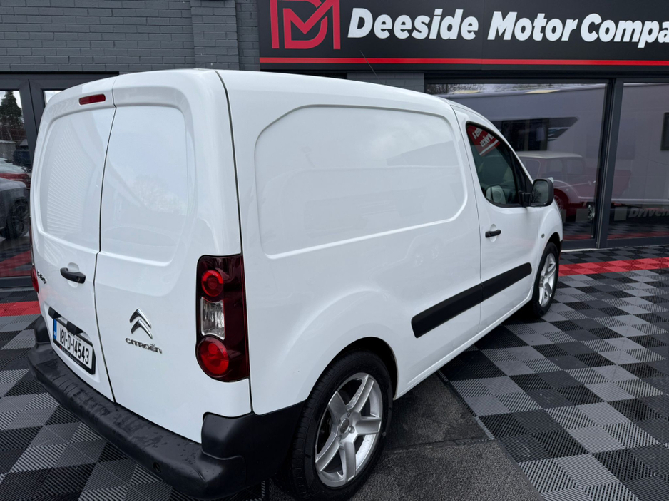 2018 Citroen Berlingo - image 11