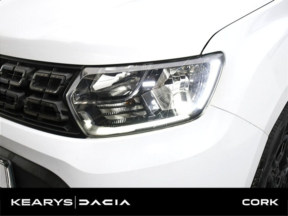 2019 Dacia Duster - image 15