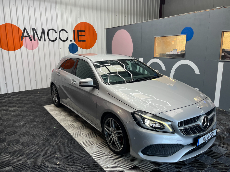 2016 Mercedes-Benz A Class 2016 MERCEDES-BENZ A180 SPORT RADAR SAFETY PACKAGE 1.6 AUTOMATIC / CRUISE CONTROL / REVERSE CAMERA / ELECTRIC MEMORY & HEATED SEATS / PADDLE SHIFTERS AND MORE