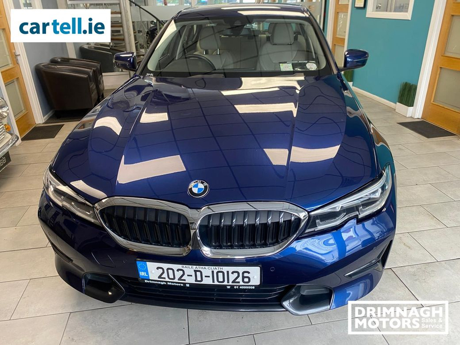 2020 BMW 3 Series - image 4