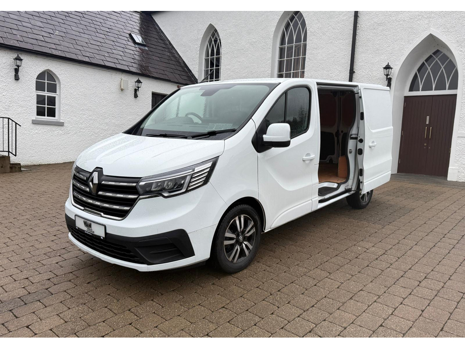 2023 Renault Trafic SL28 SporBUSINESS PLUS DCI €22,995