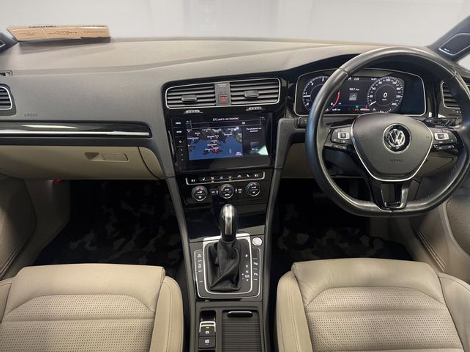 2019 Volkswagen Golf - image 15