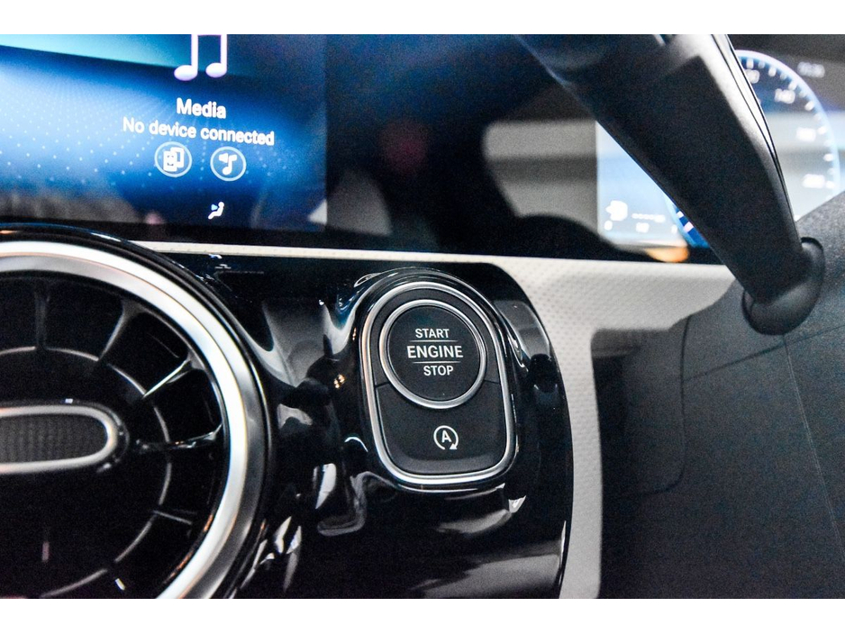 2022 Mercedes-Benz CLA Class 180d Progressive Automatic €38,850