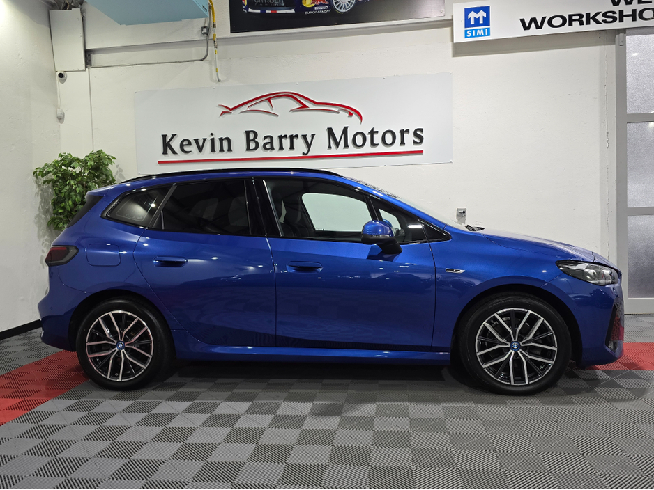 2023 BMW 2 Series Active Tourer - image 4