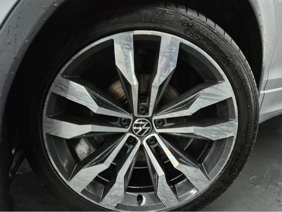 2021 Volkswagen Tiguan - image 16