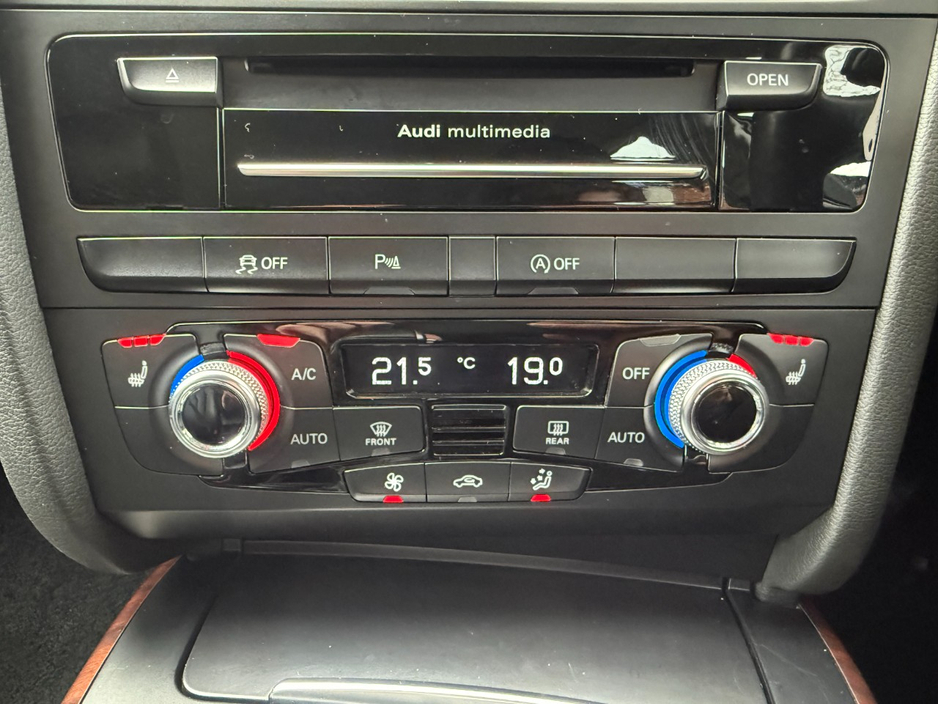 2015 Audi A4 - image 16