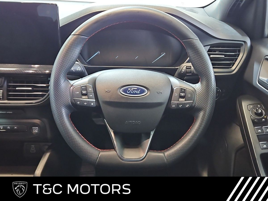 2023 Ford Focus - image 13