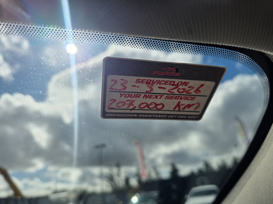 2018 Ford Galaxy - image 13