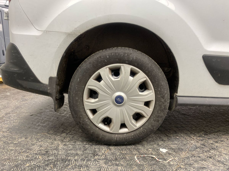 2023 Ford Transit Connect - image 5