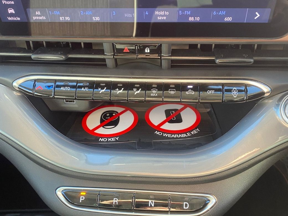 2025 Fiat 500e - image 23