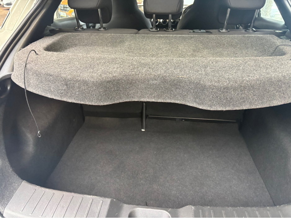 2021 Nissan Juke - image 8