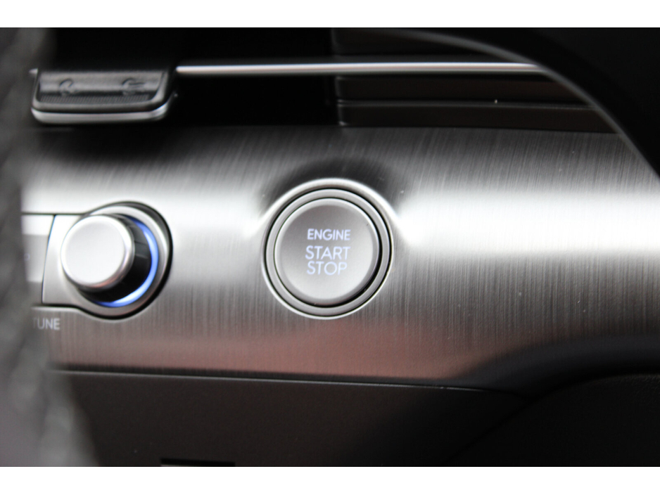 2025 Hyundai Kona - image 24