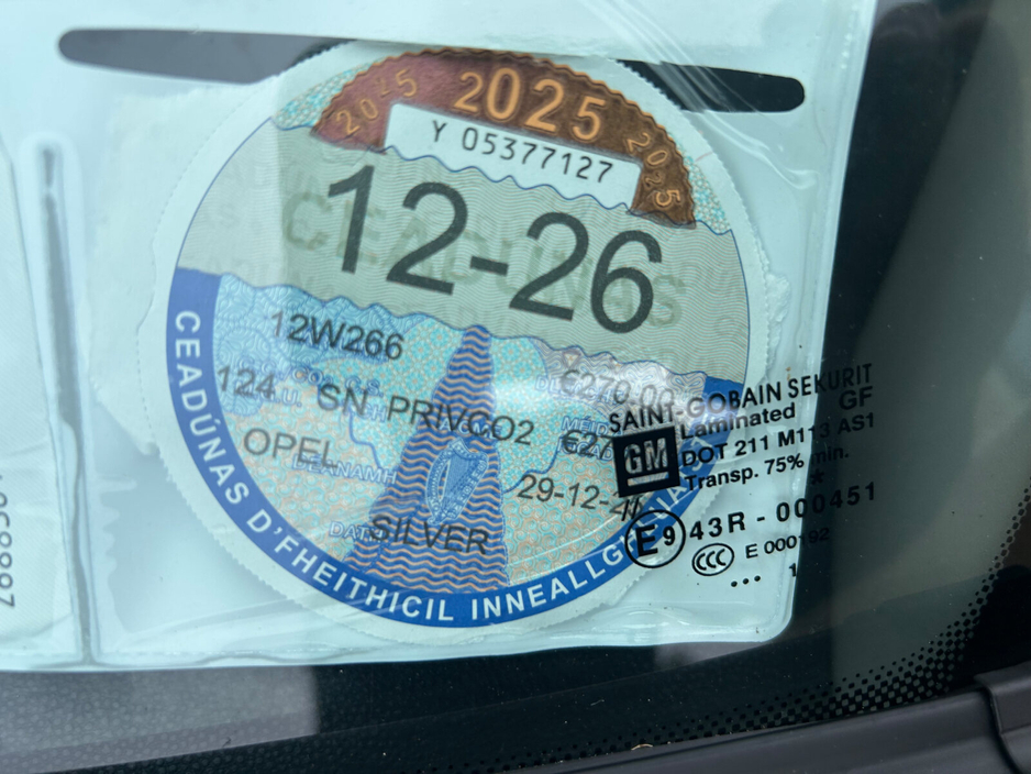 2012 Opel Corsa - image 13