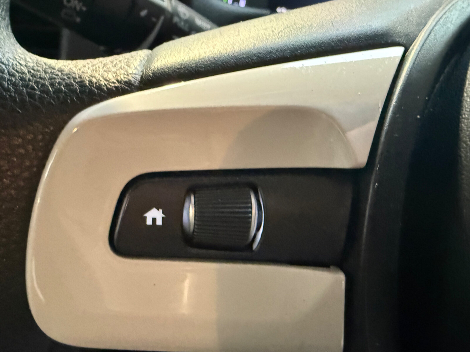 2020 Honda Fit - image 16