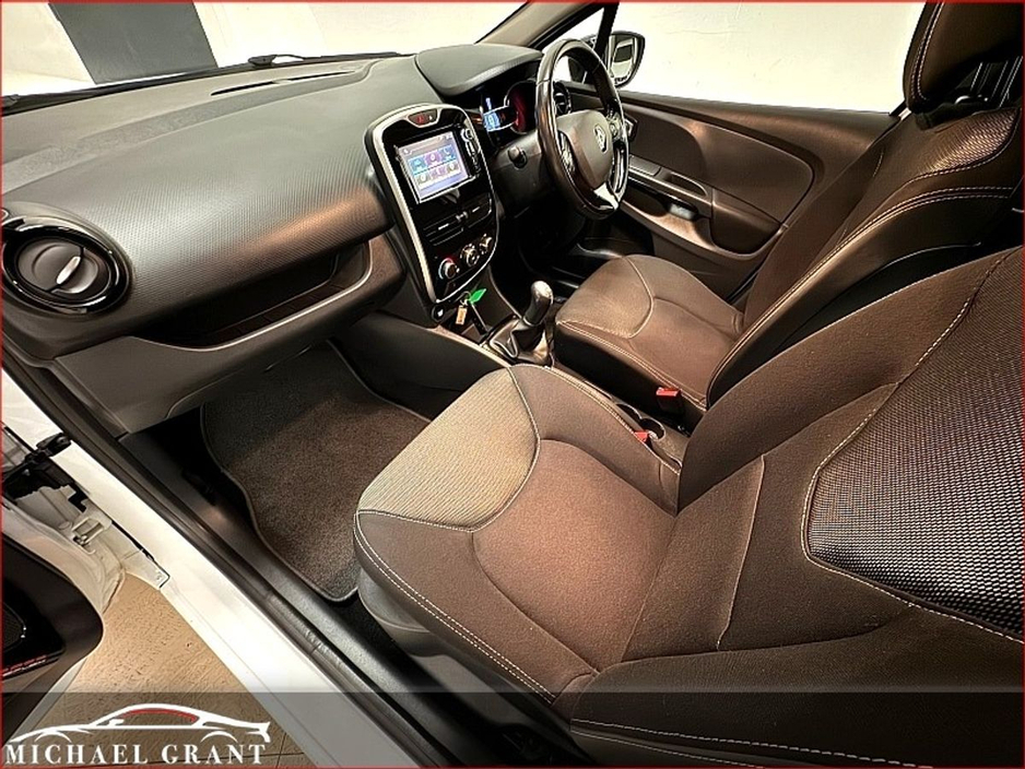 2016 Renault Clio 1.2 PETROL 16V 75 DYNAMIQUE NAV ONLY 71KM IRISH CAR €11,950