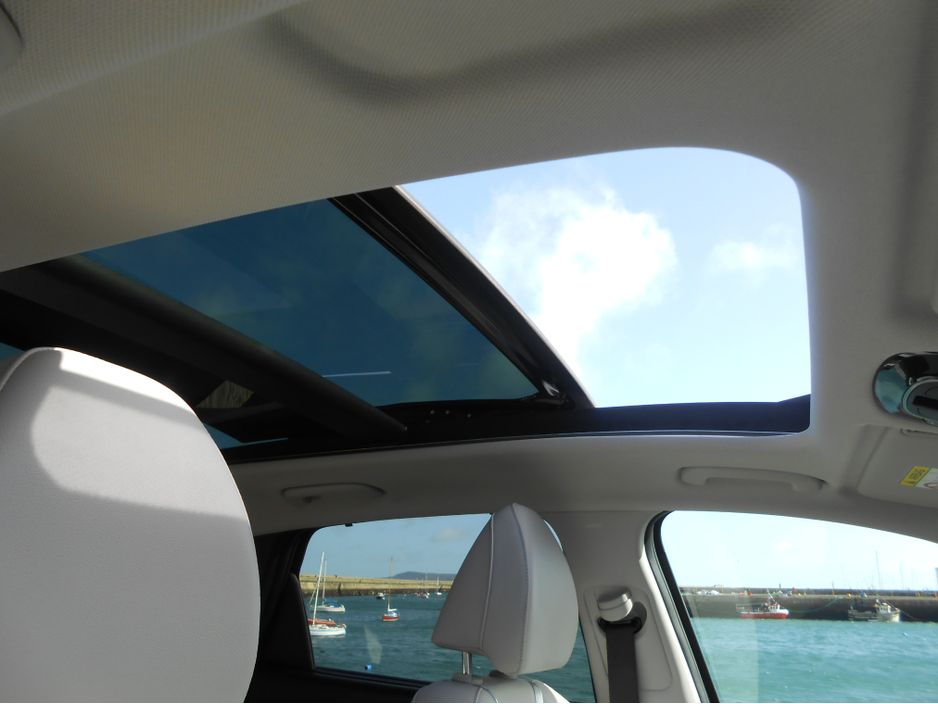 2025 Hyundai Tucson - image 11