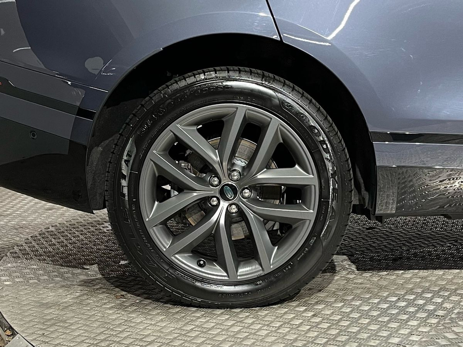 2024 Land Rover Range Rover Velar - image 10