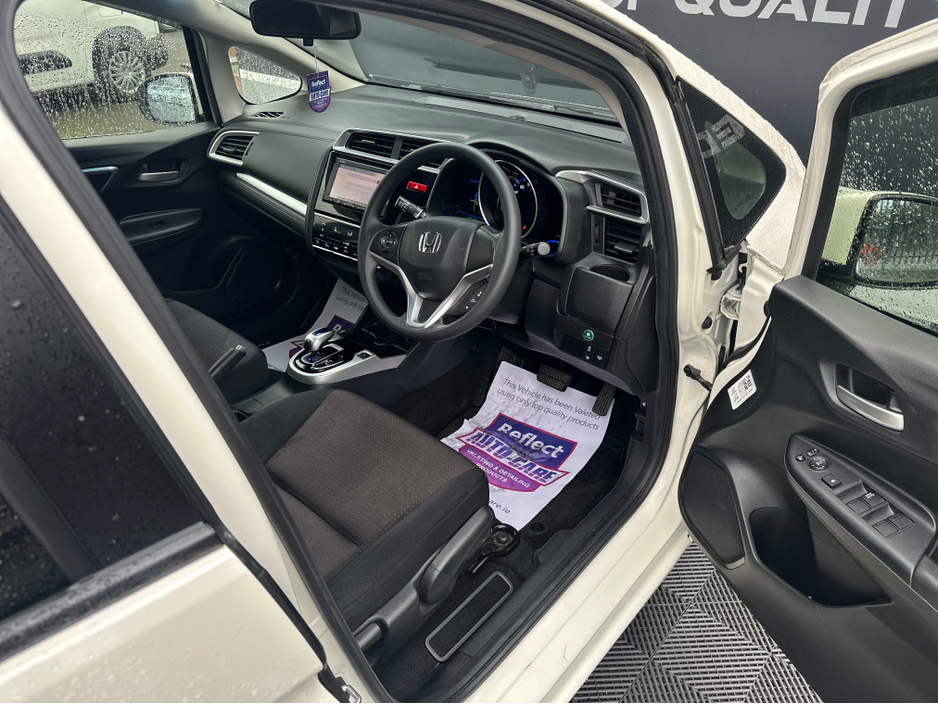 2014 Honda Fit Hybrid €9,250