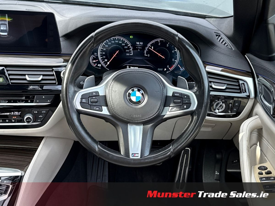 2018 BMW 5 Series - image 12