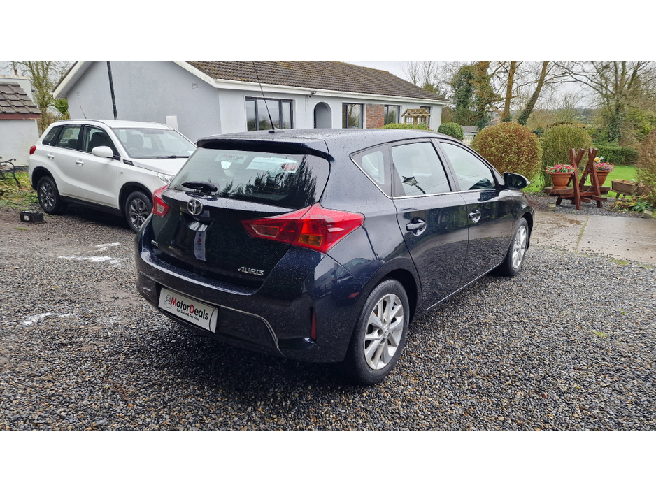2014 Toyota Auris 1.4 D-4D ICON S/S 5DR €7,950