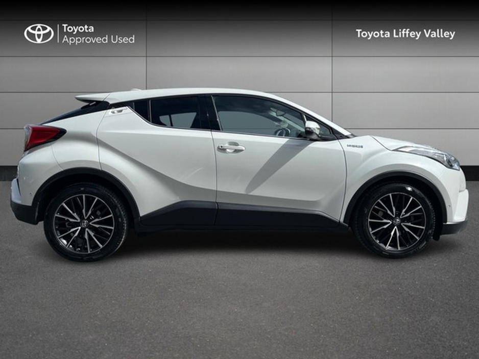 2017 Toyota C-HR - image 3