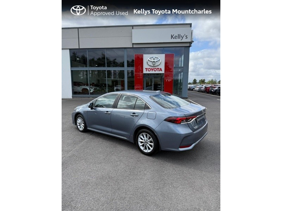 2021 Toyota Corolla - image 8