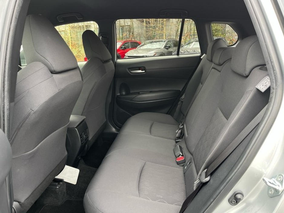 2022 Toyota Corolla Cross - image 7