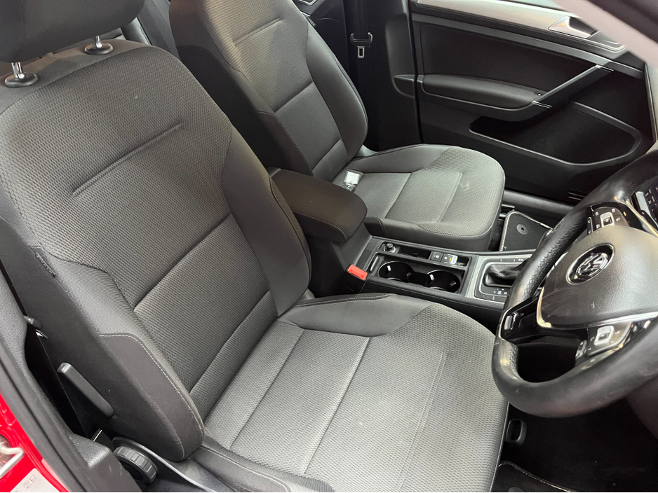 2016 Volkswagen Golf €15950 2016 VOLKSWAGEN GOLF TSI TE BLUEMOTION CONFORT LINE 1.2 AUTOMATIC / CRUISE CONTROL  / REVERSE CAMERA / AND MORE €15,950