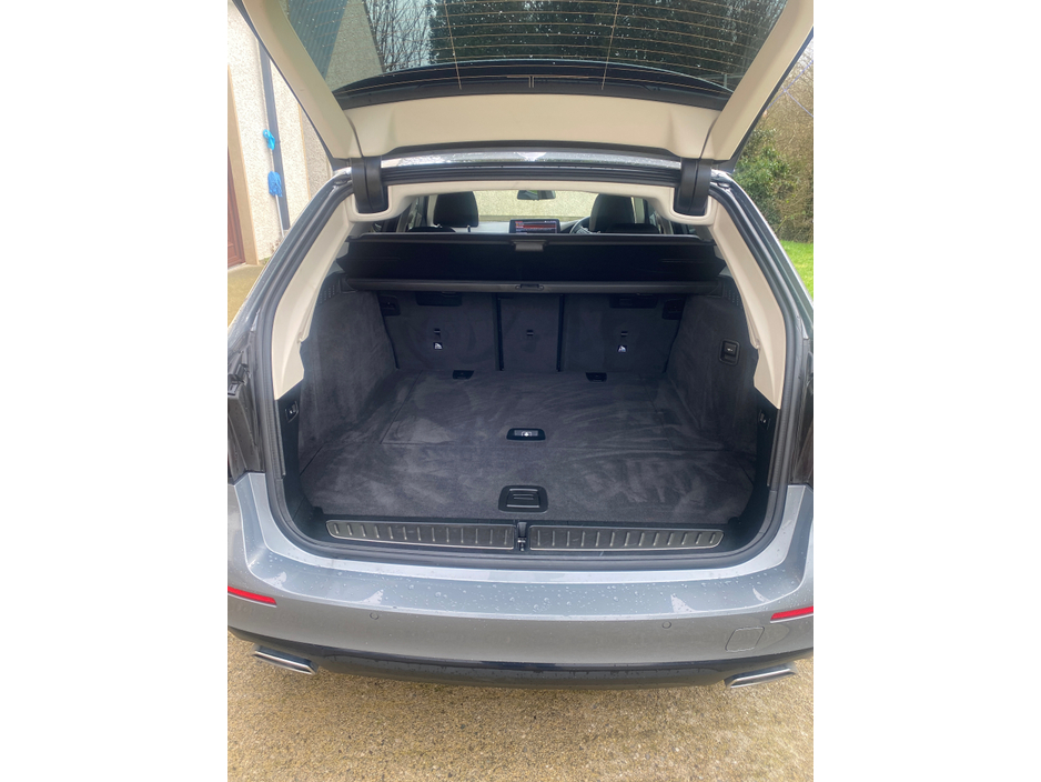 2023 BMW 5 Series D 5TSA 4DR AUTO €43,950