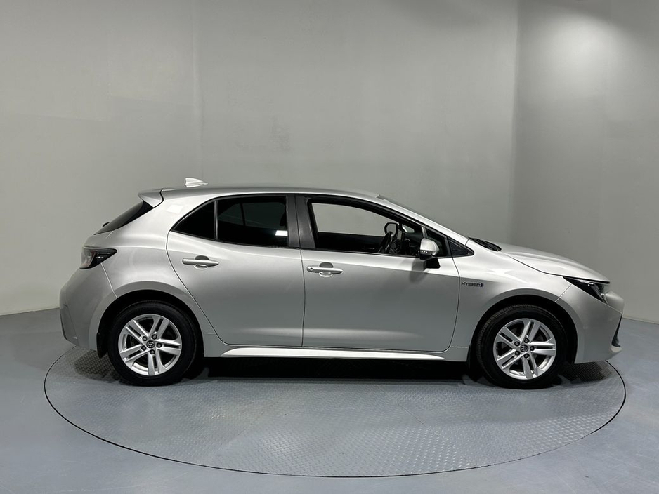 2019 Toyota Corolla Luna Self Charging Hybrid €20,800