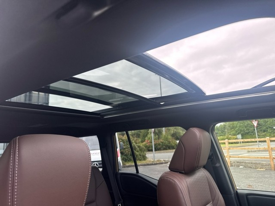 2025 Toyota Landcruiser - image 11