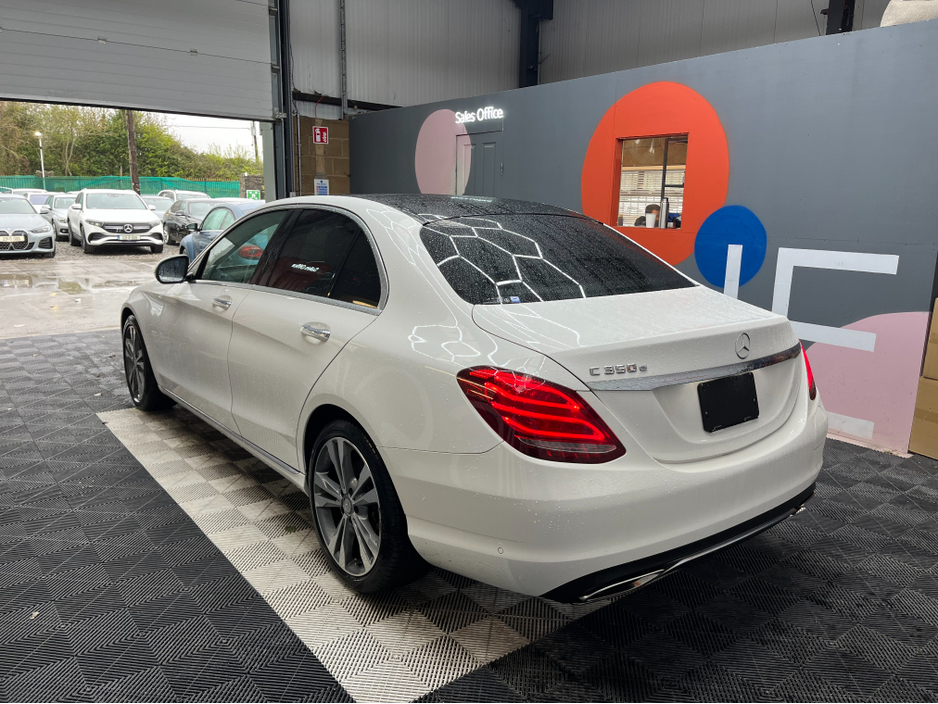 2016 Mercedes-Benz C Class - image 4