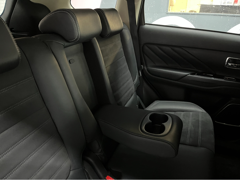 2019 Mitsubishi Outlander €22950 2019 MITSUBISHI OUTLANDER PHEV G 2.4 AUTOMATIC / CRUISE CONTROL / 360° PARKING CAMERA / ELECTRIC HEATED SEATS / HEATED STEERING WHEEL €22,950