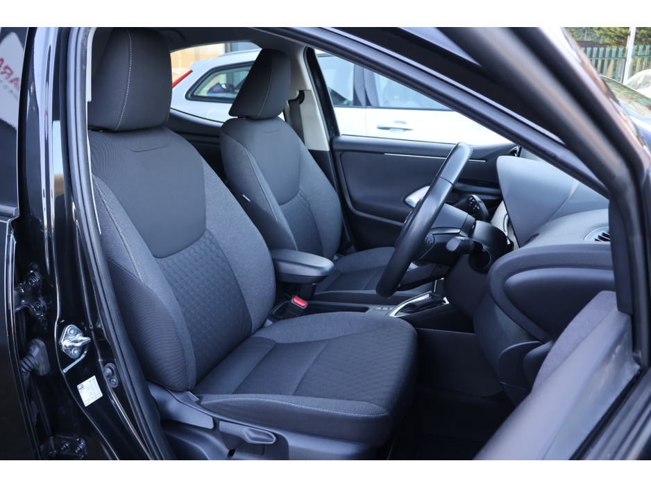 2023 Toyota Yaris HYBRID LUNA 4DR AUTO Great Spec 12 Months Warranty €18,495