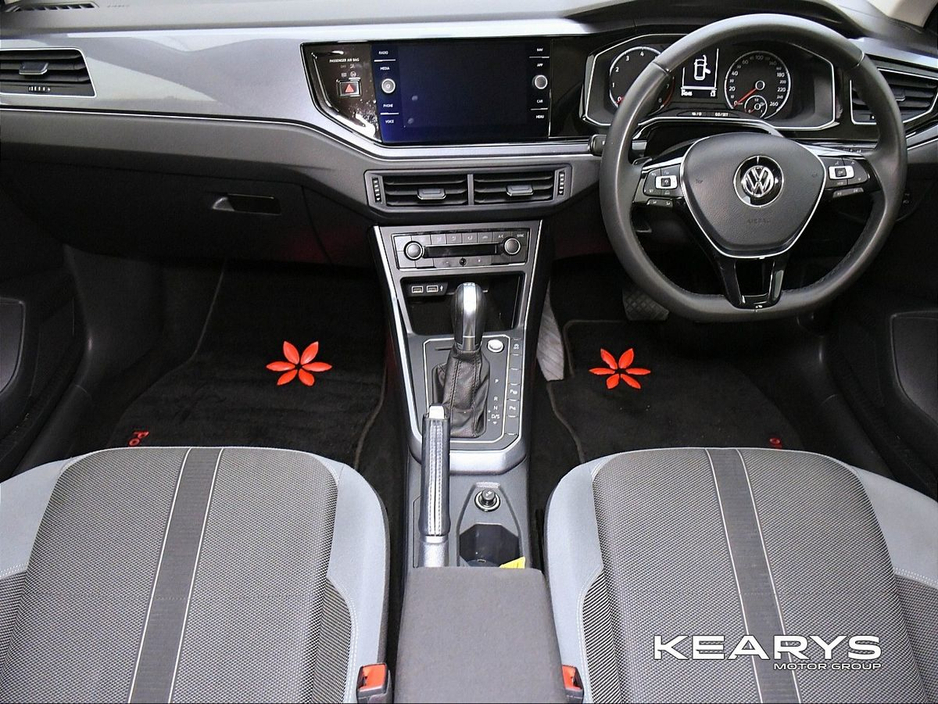 2018 Volkswagen Polo - image 9