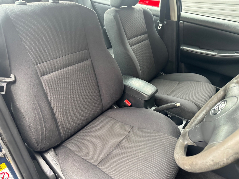 2006 Toyota Corolla - image 9