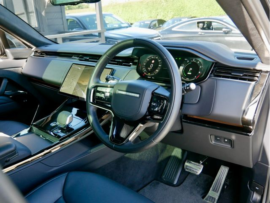 2026 Land Rover Range Rover Sport - image 19