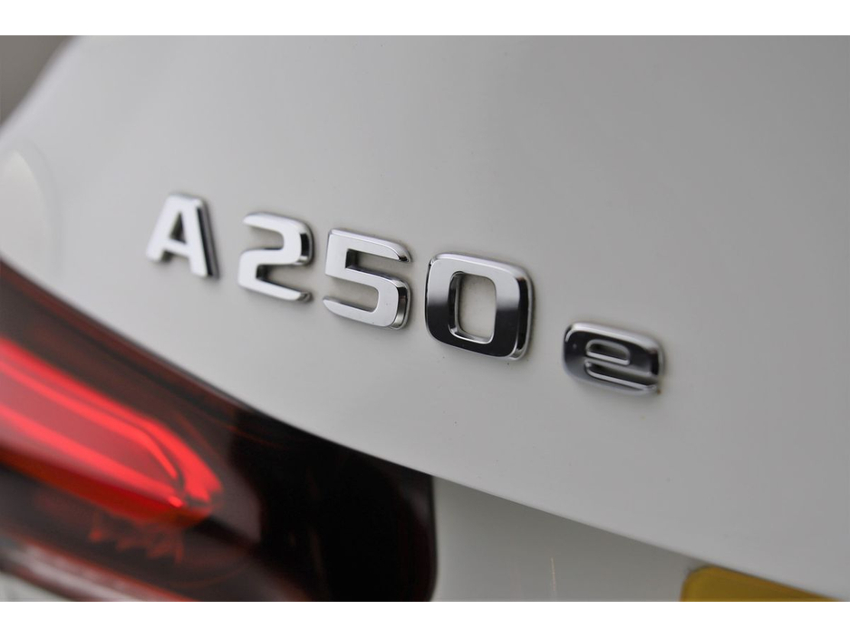 2021 Mercedes-Benz A Class A 250E SALOON AMG LINE EDITION €24,890