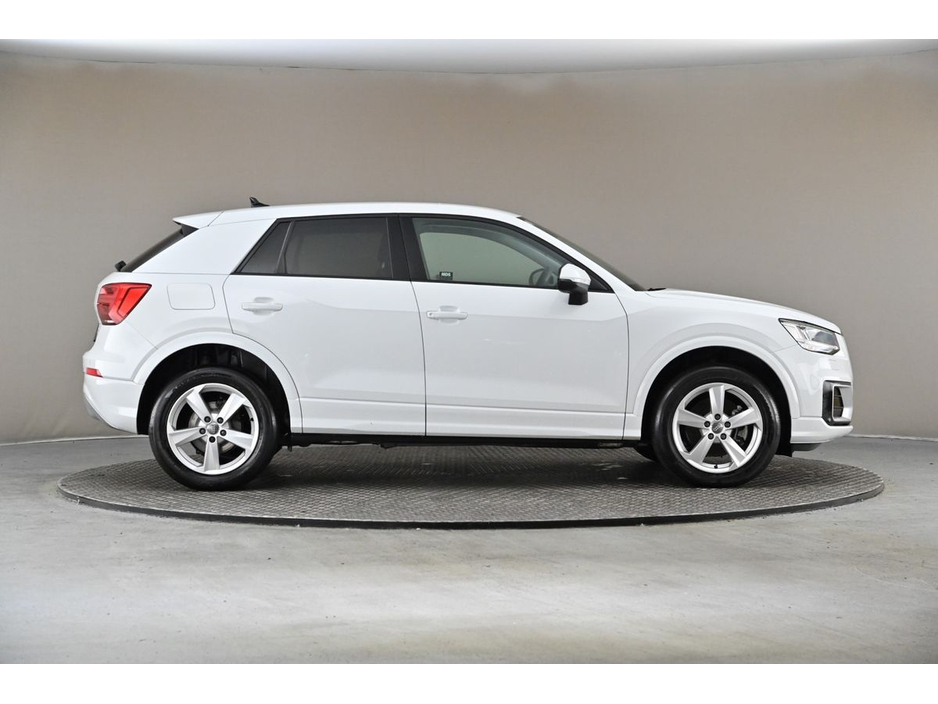 2017 Audi Q2 - image 11