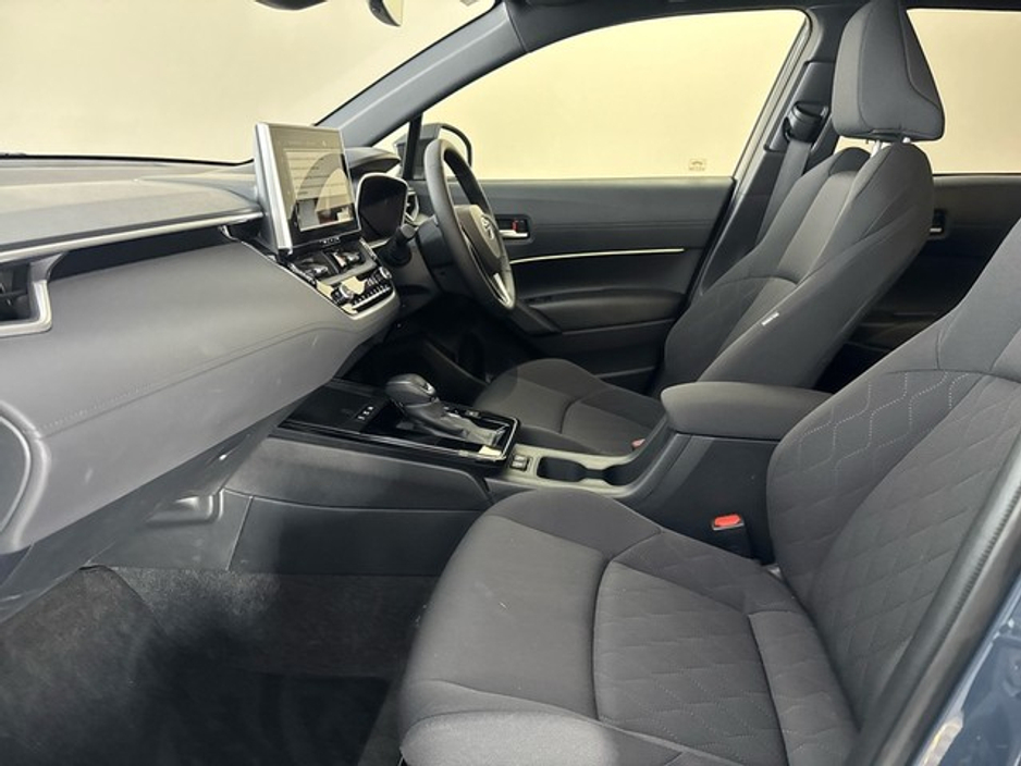 2025 Toyota Corolla Cross - image 6