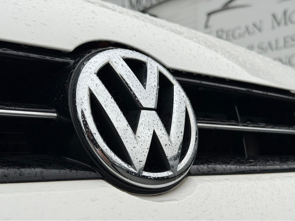 2013 Volkswagen Polo - image 10