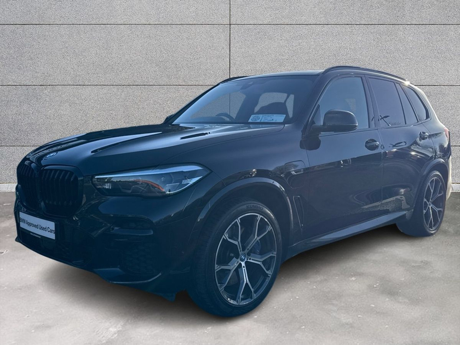 2022 BMW X5 xDrive45e M Sport €65,950